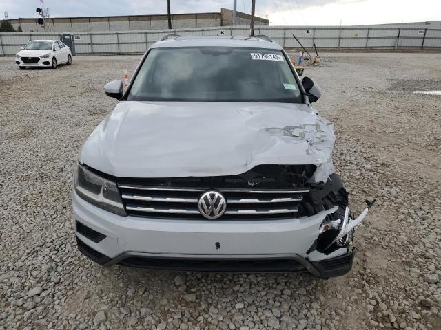 3VV2B7AX6JM107982 - 2018 VOLKSWAGEN TIGUAN SE Сріблястий фото 5