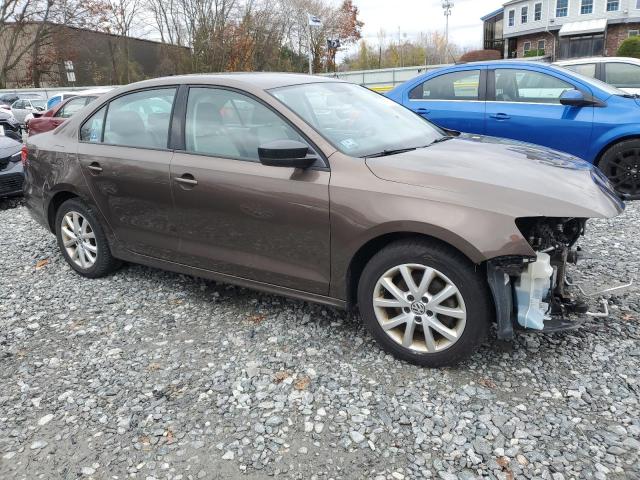 3VWD17AJ6FM422369 - 2015 VOLKSWAGEN JETTA SE BROWN photo 4