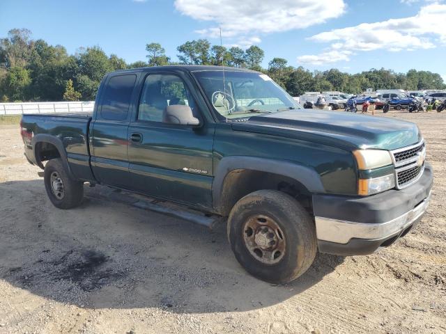 1GCHK29UX6E241591 - 2006 CHEVROLET SILVERADO K2500 HEAVY DUTY GREEN photo 4
