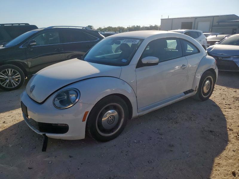 2012 VOLKSWAGEN BEETLE, 