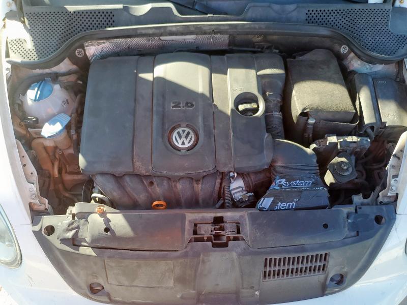 3VWJX7AT1CM659253 - 2012 VOLKSWAGEN BEETLE 白色 照片 11
