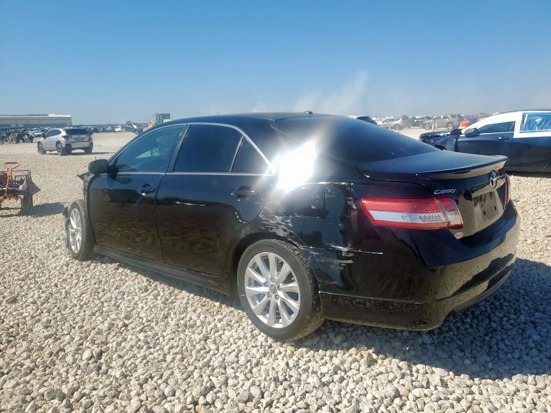 4T1BF3EK7AU096895 - 2010 TOYOTA CAMRY BASE BLACK photo 2