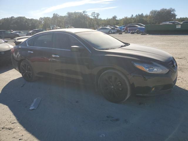 1N4AL3APXJC219689 - 2018 NISSAN ALTIMA 2.5 Чорний фото 4