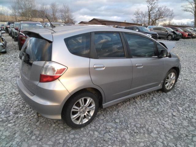 JHMGE8H48AS007305 - 2010 HONDA FIT SPORT SILVER photo 3