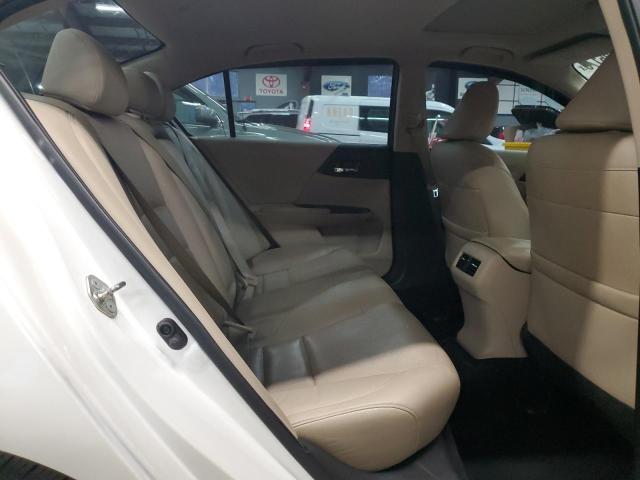 1HGCR3F88HA029447 - 2017 HONDA ACCORD EXL WHITE photo 10