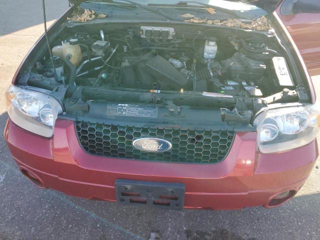 1FMYU94195KB85557 - 2005 FORD ESCAPE LIMITED RED photo 12