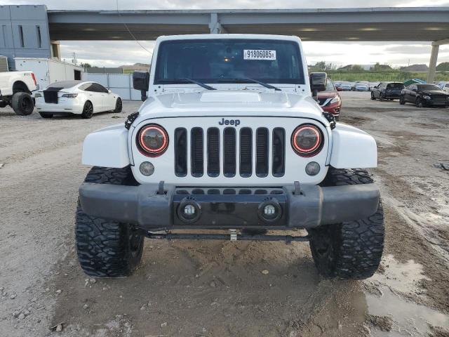1C4HJWEG0FL677226 - 2015 JEEP WRANGLER U SAHARA WHITE photo 5