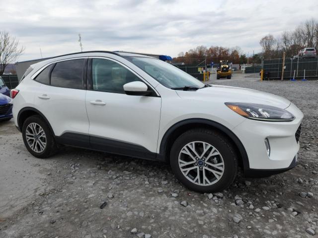 1FMCU9H61NUB14549 - 2022 FORD ESCAPE SEL WHITE photo 4