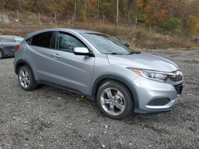3CZRU6H33KM728841 - 2019 HONDA HR-V LX SILVER photo 4