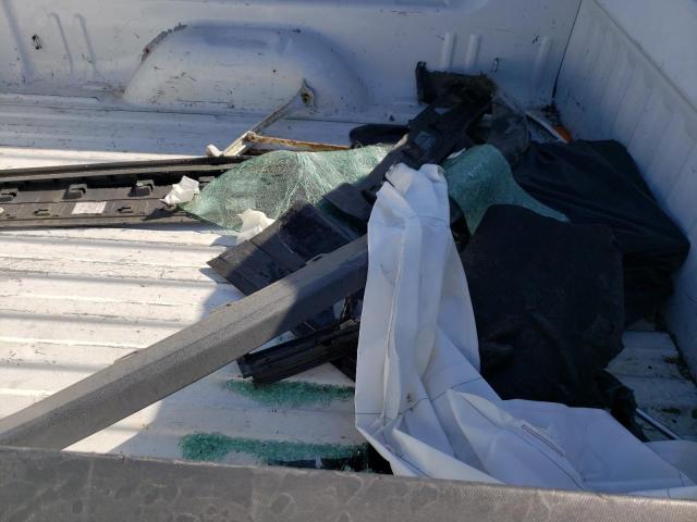 1GCRCPEC8FZ195876 - 2015 CHEVROLET SILVERADO C1500 Weiß Foto 12