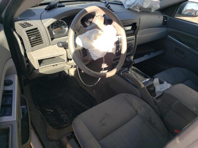 1J8GR48K17C661183 - 2007 JEEP GRAND CHER LAREDO WHITE photo 8