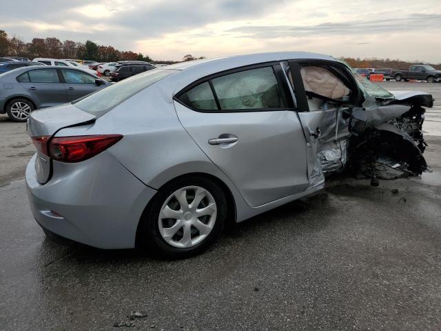 3MZBN1U76JM233898 - 2018 MAZDA 3 SPORT Gümüş foto 3