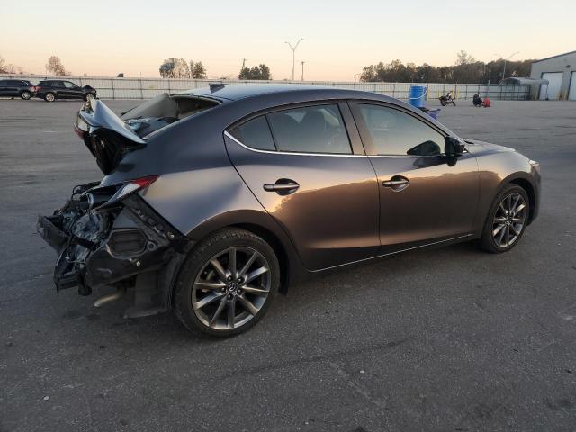 3MZBN1W3XJM272620 - 2018 MAZDA 3 GRAND TOURING ნაცრისფერი ფოტო 3