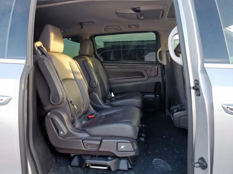 5FNRL6H94JB103767 - 2018 HONDA ODYSSEY ELITE Күміс фото 11