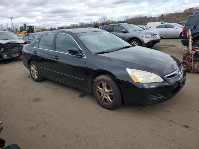 1HGCM56707A227620 - 2007 HONDA ACCORD EX BLACK photo 4