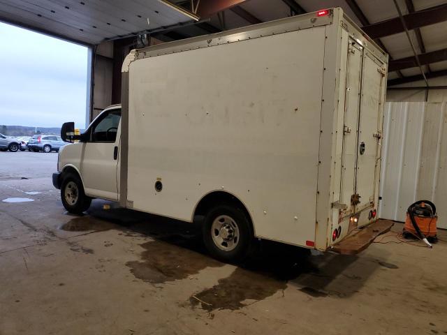 1GB0G2CG2D1135839 - 2013 CHEVROLET EXPRESS WHITE photo 2