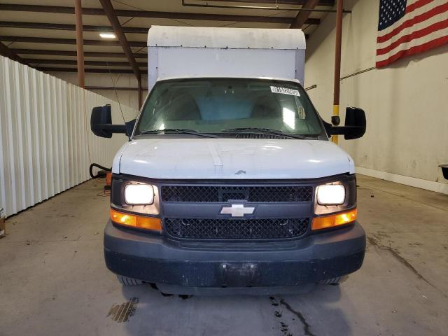 1GB0G2CG2D1135839 - 2013 CHEVROLET EXPRESS WHITE photo 5