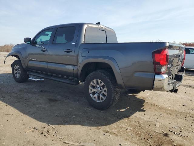 3TMCZ5AN3JM145445 - 2018 TOYOTA TACOMA DOUBLE CAB GRAY photo 2
