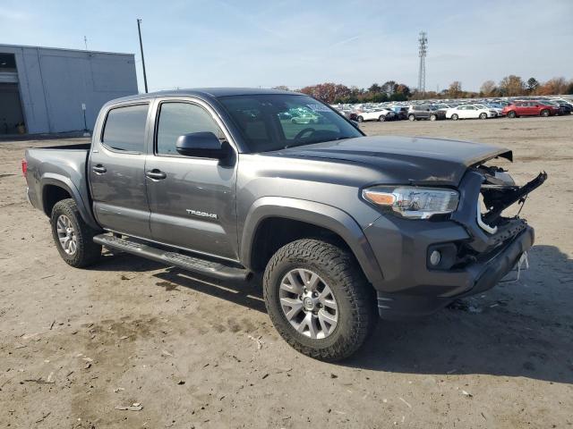 3TMCZ5AN3JM145445 - 2018 TOYOTA TACOMA DOUBLE CAB GRAY photo 4