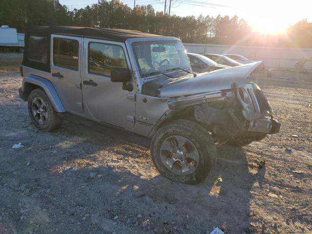 1C4BJWEG1HL733277 - 2017 JEEP WRANGLER U SAHARA GRAY photo 4