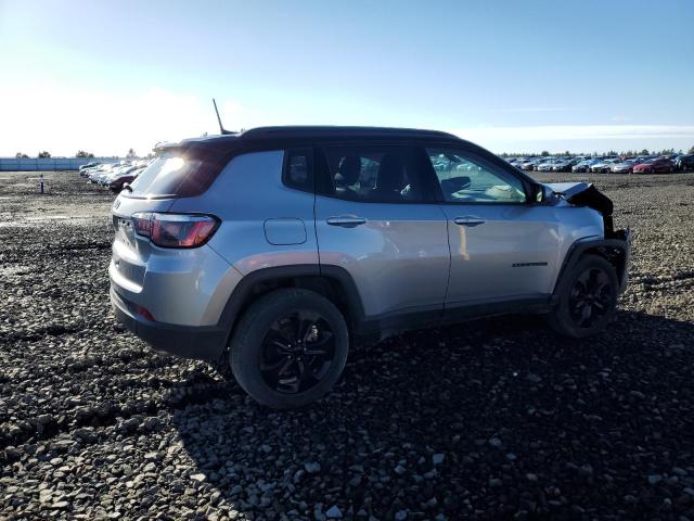 3C4NJDBB2JT401806 - 2018 JEEP COMPASS LATITUDE Gri fotoğraf 3