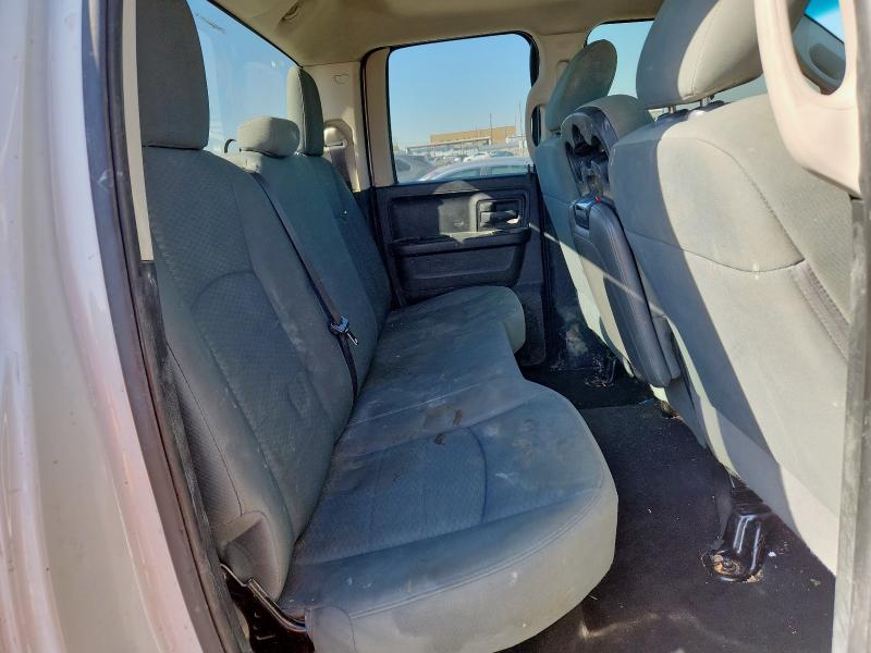 1C6RR7FGXJS170132 - 2018 RAM 1500 ST WHITE photo 10