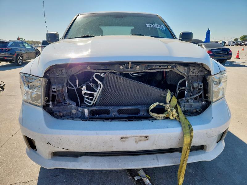 1C6RR7FGXJS170132 - 2018 RAM 1500 ST WHITE photo 5