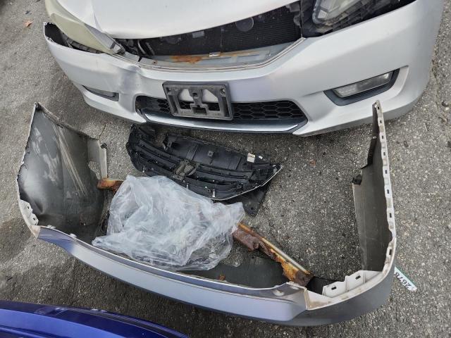 1HGCR3F84FA010794 - 2015 HONDA ACCORD EXL SILVER photo 12