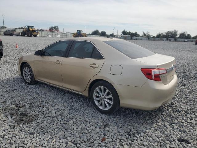 4T1BK1FKXCU011758 - 2012 TOYOTA CAMRY SE 金色 照片 2
