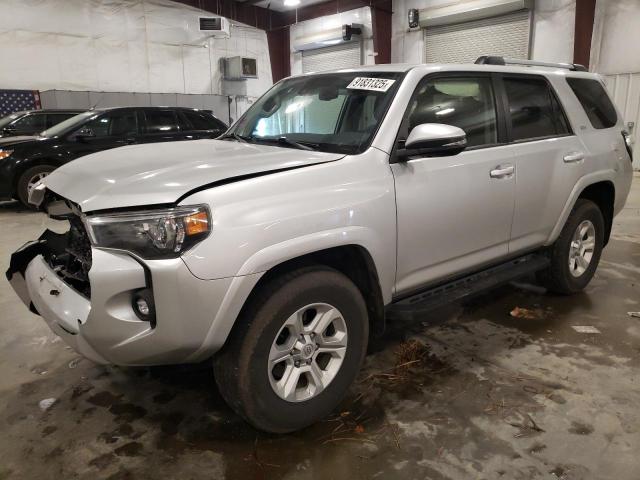 2022 TOYOTA 4RUNNER SR5/SR5 PREMIUM, 