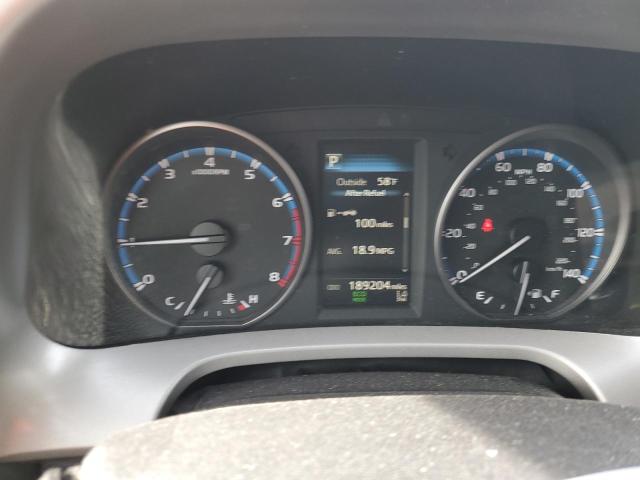 2T3RFREV9HW672936 - 2017 TOYOTA RAV4 XLE 银色 照片 9