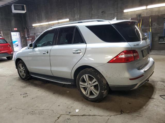 4JGDA5HB3DA245145 - 2013 MERCEDES-BENZ ML 350 4MATIC SILVER photo 2