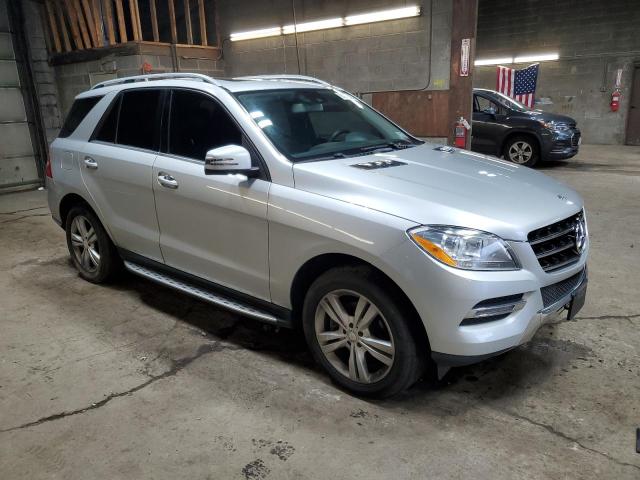 4JGDA5HB3DA245145 - 2013 MERCEDES-BENZ ML 350 4MATIC SILVER photo 4