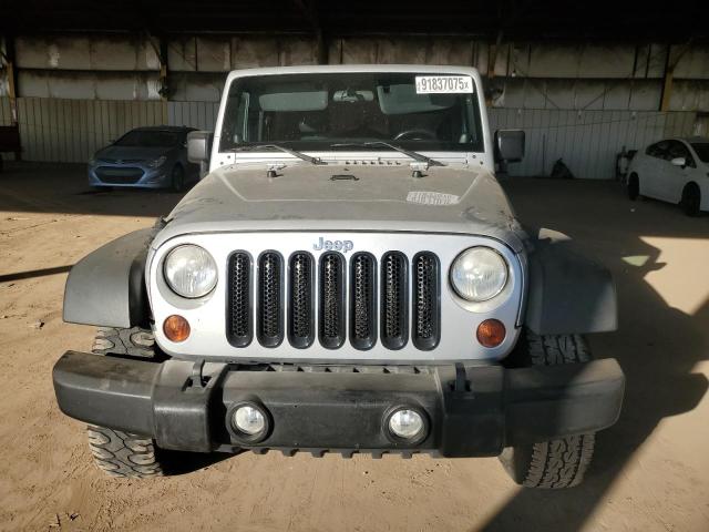1J4BA3H17BL508286 - 2011 JEEP WRANGLER U SPORT SILVER photo 5