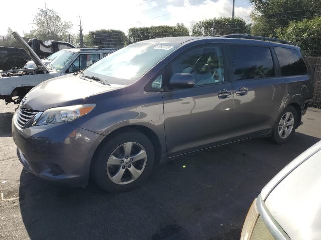 2013 TOYOTA SIENNA LE, 
