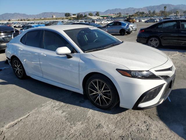 4T1G11AK1PU780283 - 2023 TOYOTA CAMRY SE NIGHT SHADE WHITE photo 4