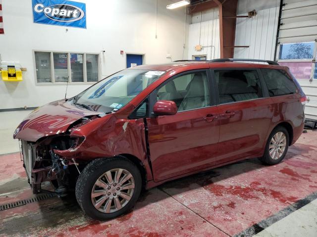 2014 TOYOTA SIENNA XLE, 