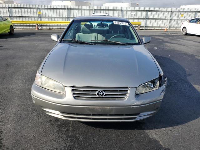 4T1BG22K5XU436923 - 1999 TOYOTA CAMRY CE 金色 照片 5