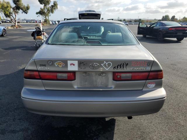 4T1BG22K5XU436923 - 1999 TOYOTA CAMRY CE 金色 照片 6