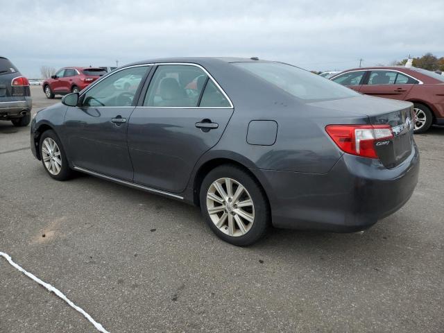 4T1BK1FKXCU001750 - 2012 TOYOTA CAMRY SE GRAY photo 2