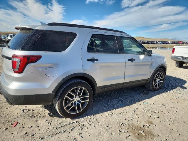 1FM5K8GT7HGA77641 - 2017 FORD EXPLORER SPORT SILVER photo 3