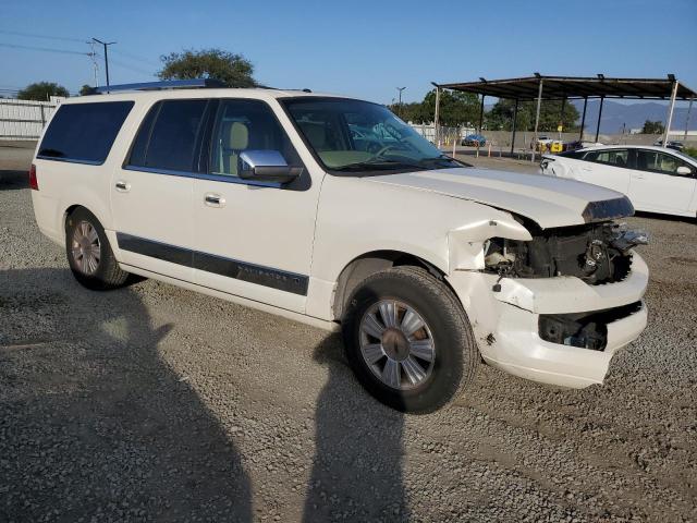 5LMFL27587LJ17311 - 2007 LINCOLN NAVIGATOR L WHITE photo 4