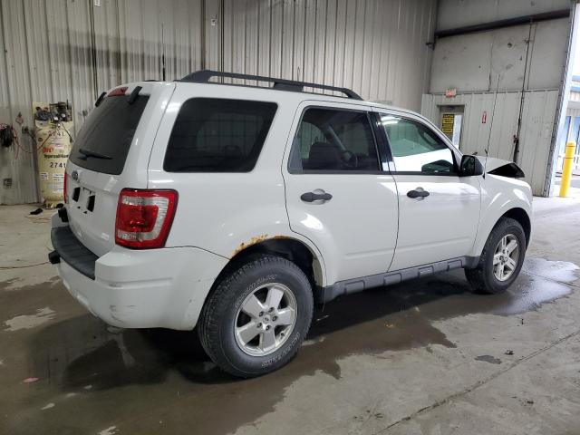 1FMCU9D78CKB32537 - 2012 FORD ESCAPE XLT WHITE photo 3