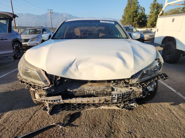 1HGCR2F34DA218444 - 2013 HONDA ACCORD LX WHITE photo 5