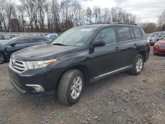 2011 TOYOTA HIGHLANDER BASE, 