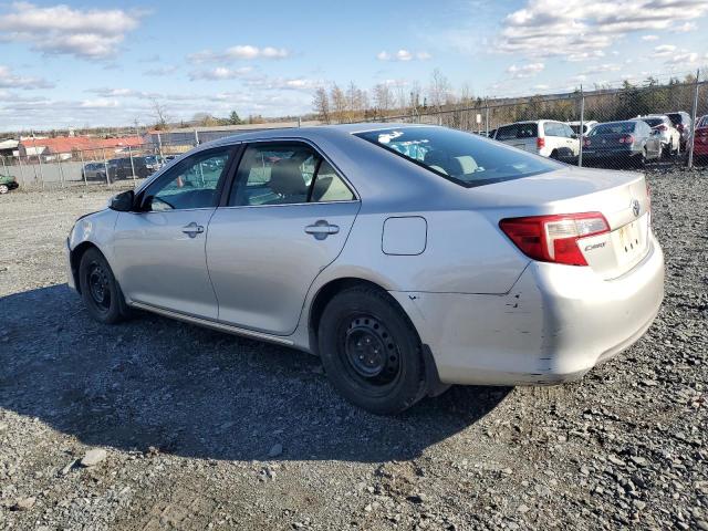 4T1BF1FK6CU522596 - 2012 TOYOTA CAMRY BASE SILVER photo 2