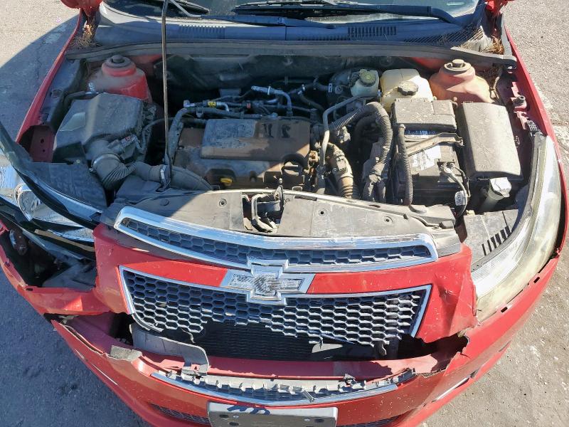 1G1PC5SB2D7274551 - 2013 CHEVROLET CRUZE LT أحمر صورة 11