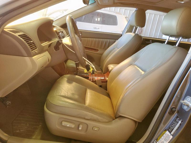 4T1BF32K95U608053 - 2005 TOYOTA CAMRY LE 灰色 照片 7