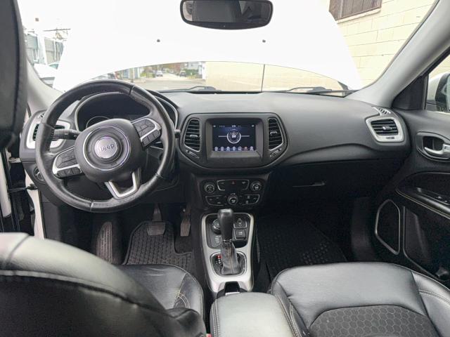 3C4NJDBBXJT103696 - 2018 JEEP COMPASS LATITUDE Білий фото 9