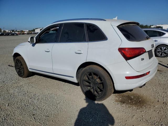 WA1LFAFP8EA110585 - 2014 AUDI Q5 PREMIUM PLUS WHITE photo 2
